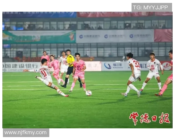 聚焦年轻足球新星成长之路展望未来绿茵场无限可能