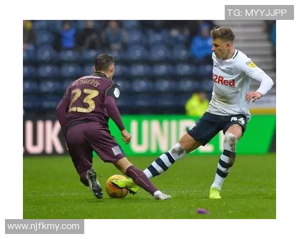雷丁足球明星崛起之路：从青训到英格兰顶级赛场的奋斗故事